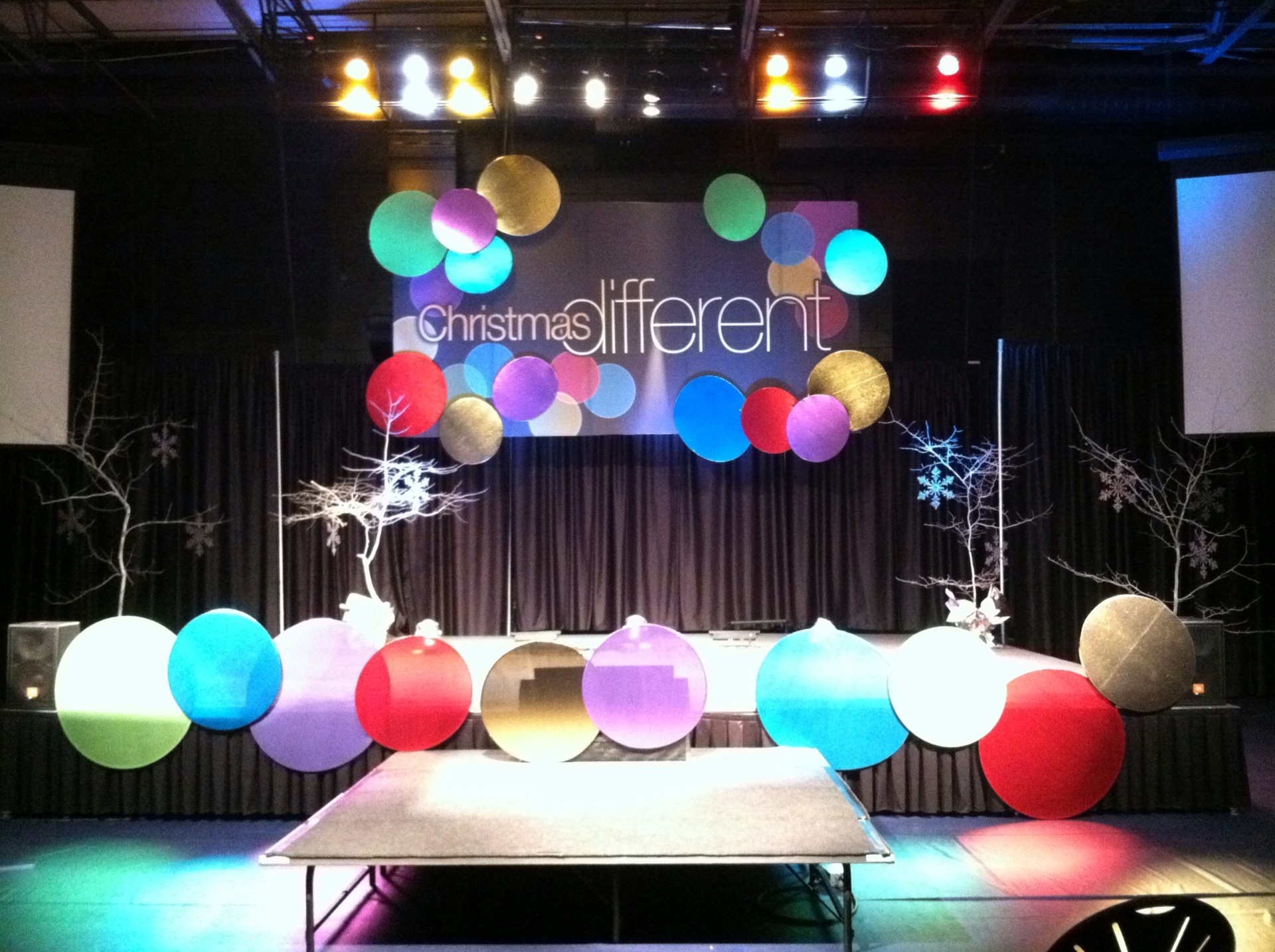 Clustered Balloons - Church Stage Design Ideas - Scenic sets and stage  design ideas from churches around the globe.