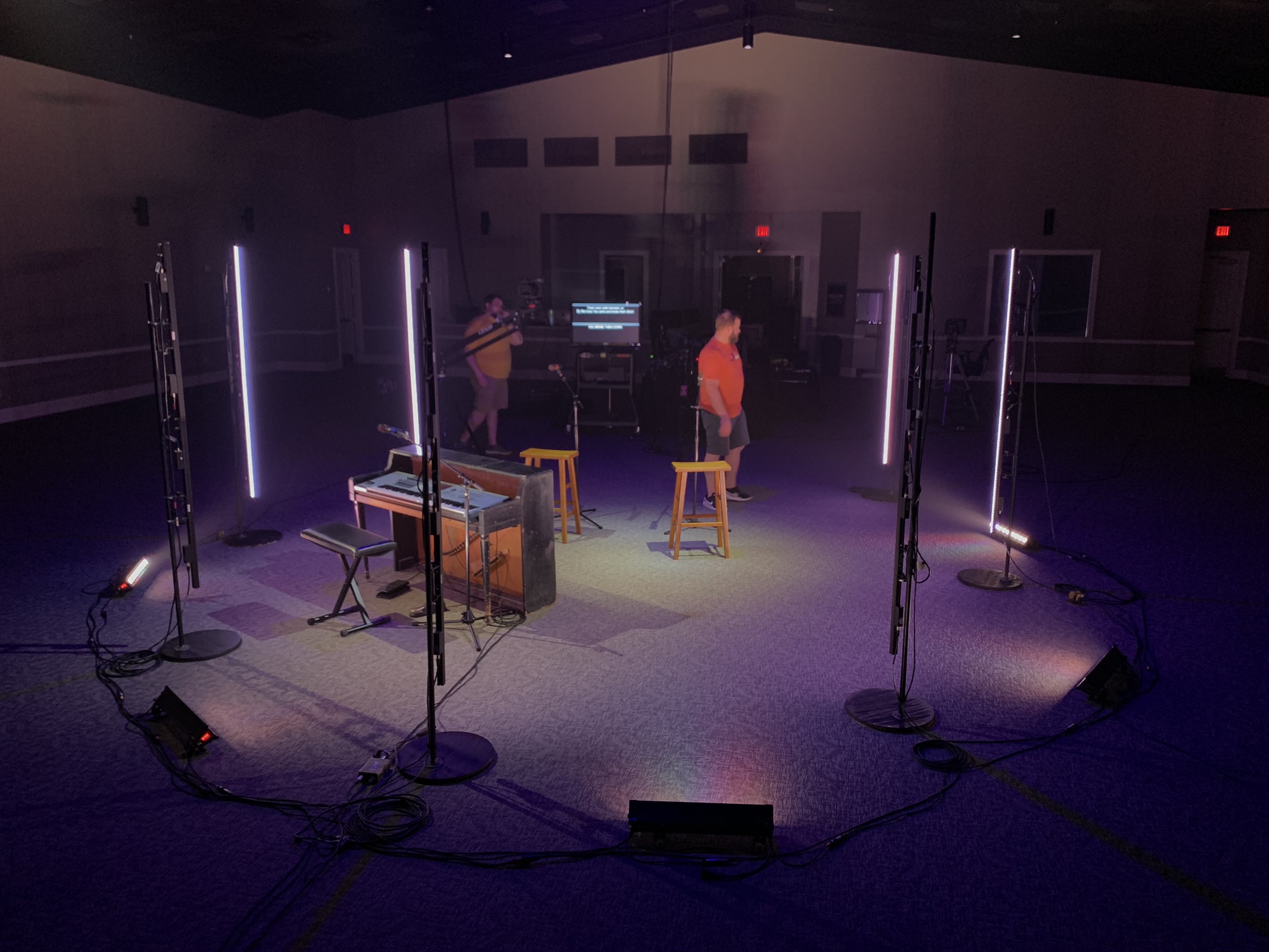 In the Round Church Stage Design Ideas Scenic sets and stage design